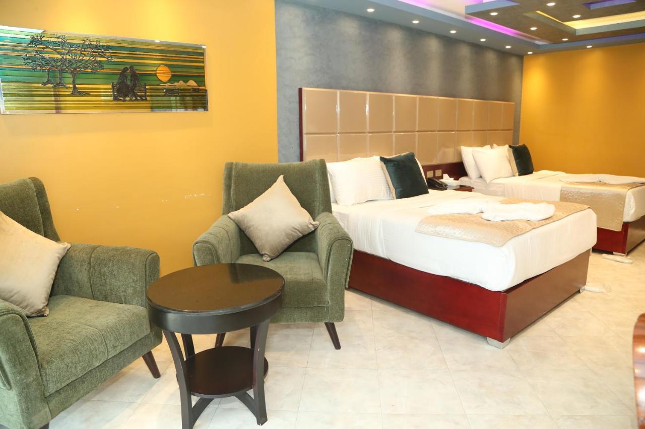 Grand Nile Royal Hotel At Nile Plaza Cairo Exterior photo