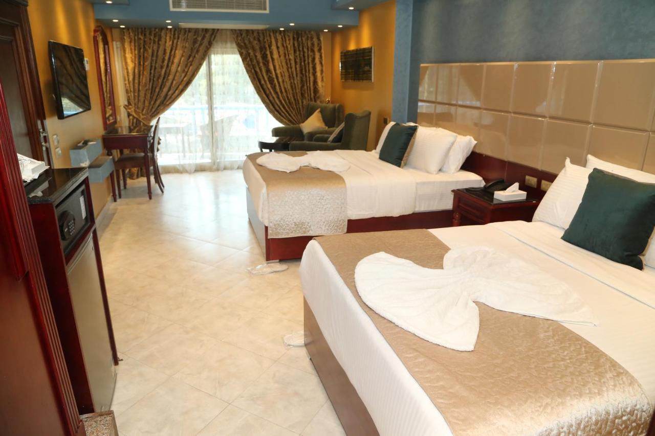 Grand Nile Royal Hotel At Nile Plaza Cairo Exterior photo