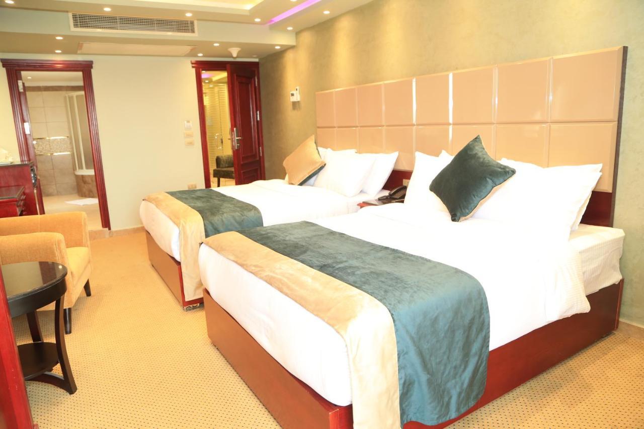 Grand Nile Royal Hotel At Nile Plaza Cairo Exterior photo