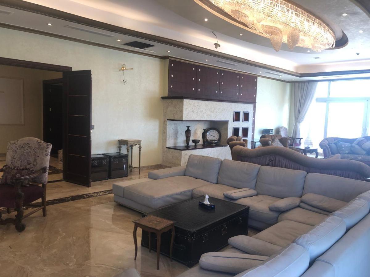 Grand Nile Royal Hotel At Nile Plaza Cairo Exterior photo
