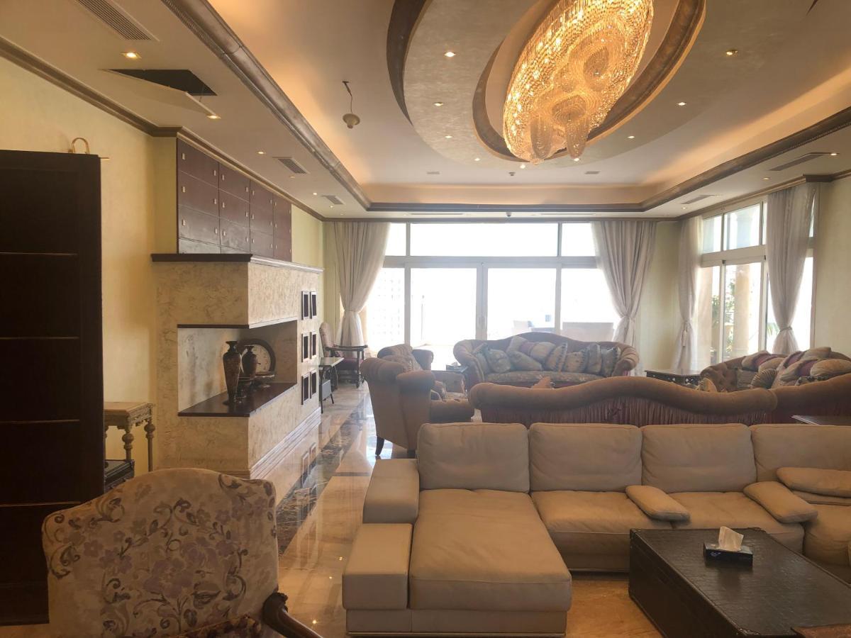 Grand Nile Royal Hotel At Nile Plaza Cairo Exterior photo